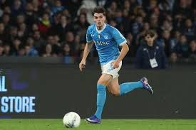 来收比赛？詹姆斯末节一上来连中两球，前三节6中0