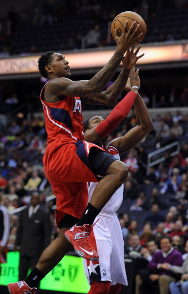 让她在紧张 让她在紧张